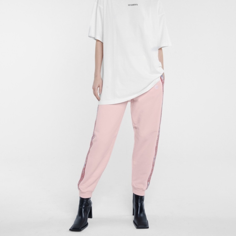 VETEMENTS- Logo Pink Cotton Blend Jersey Sweatpants